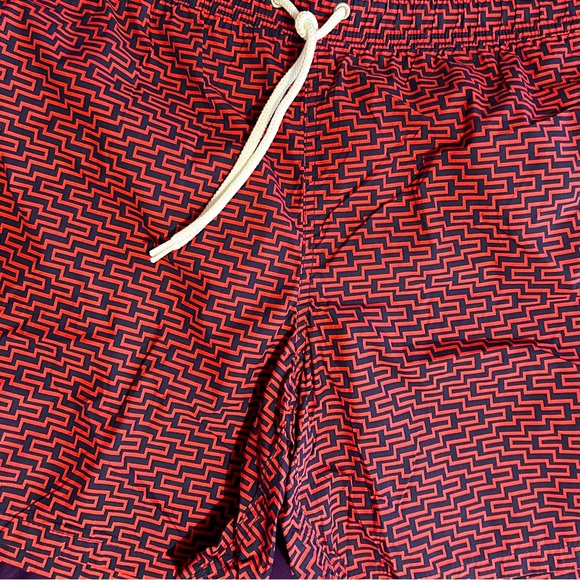 JCrew Men’s Swim Trunks Maze Pattern - Picture 2 of 5